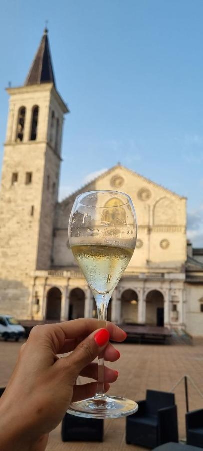 דירות ספולטו Sotto I Tetti Del Borgo מראה חיצוני תמונה